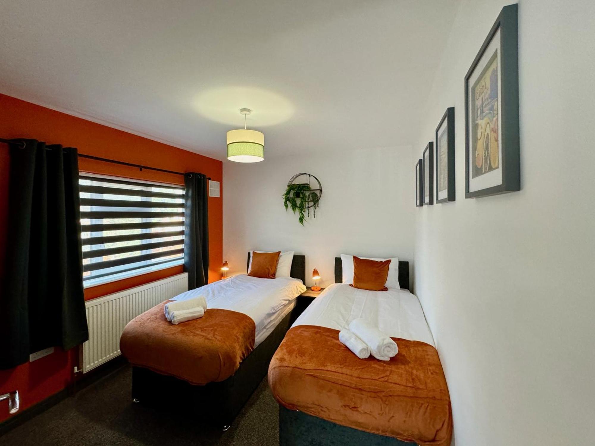 Sandringham House - Great For Contractors Or Family Holidays Holiday home *