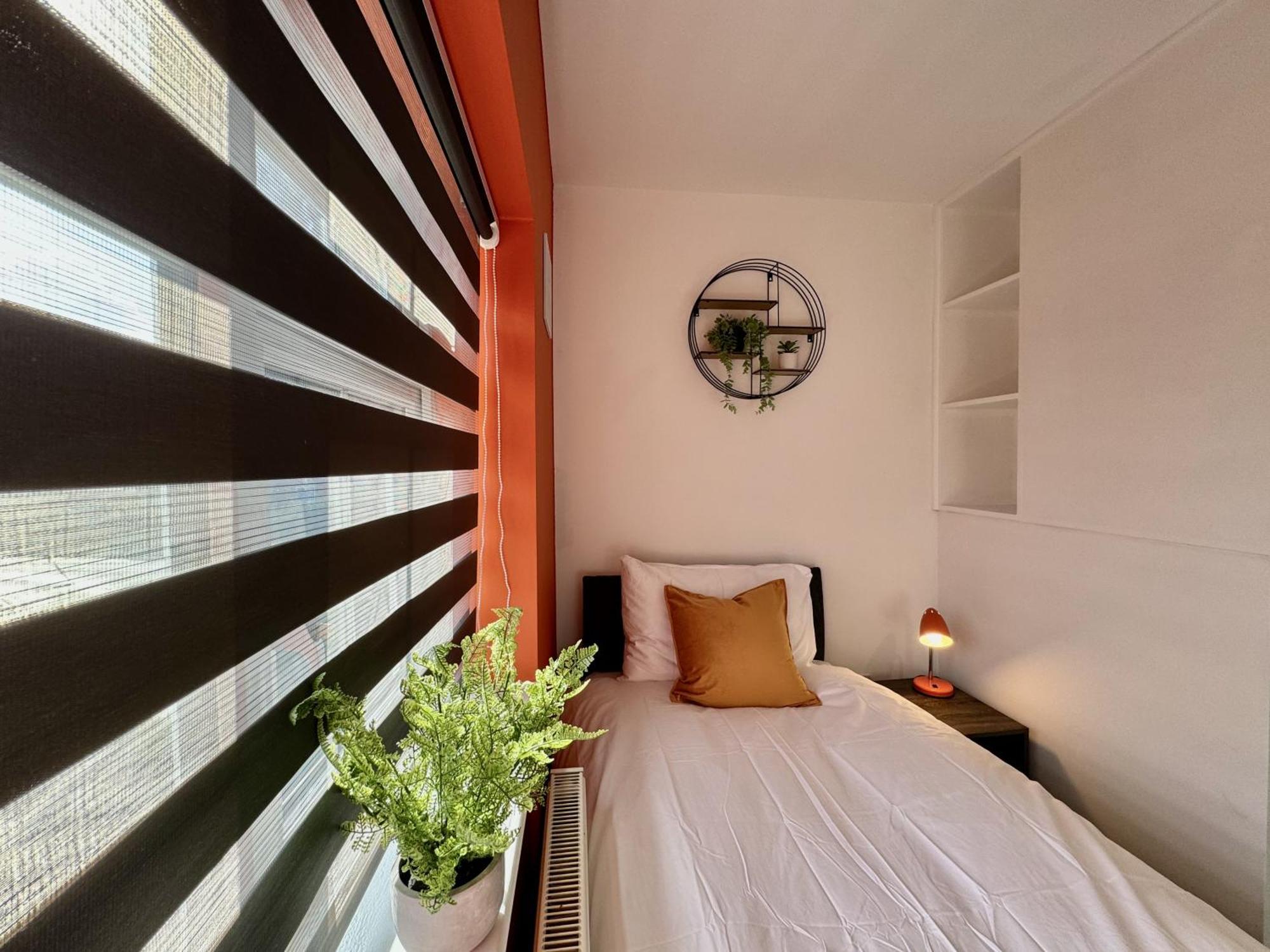 Sandringham House - Great For Contractors Or Family Holidays Holiday home *