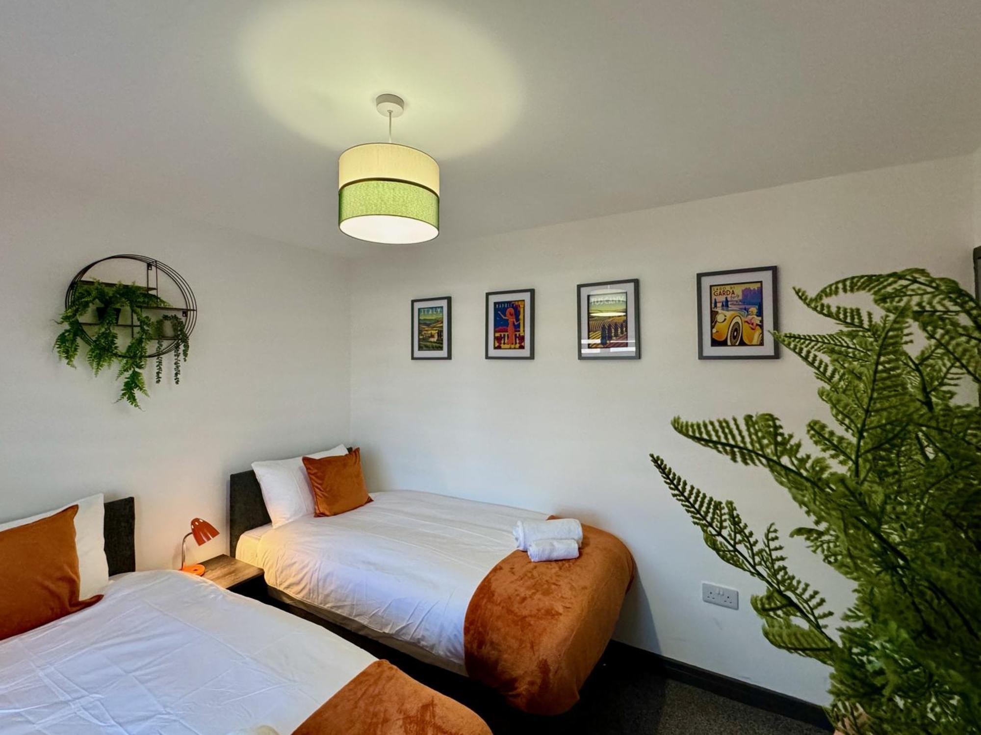 Sandringham House - Great For Contractors Or Family Holidays Holiday home *